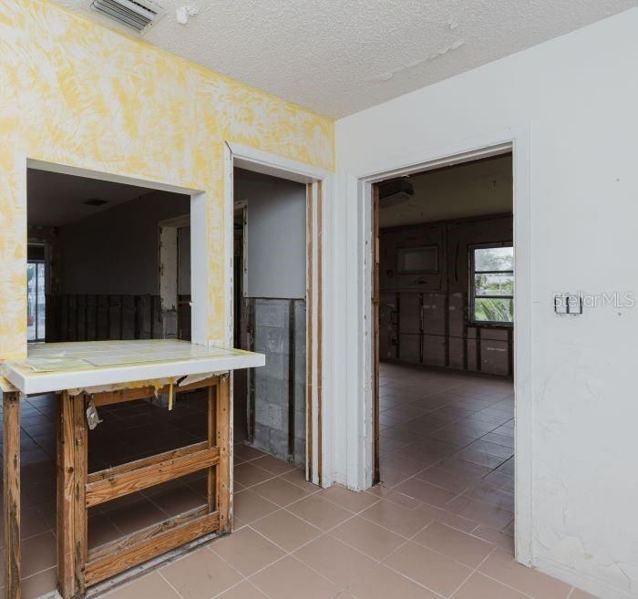 For Sale: $520,000 (3 beds, 2 baths, 1690 Square Feet)