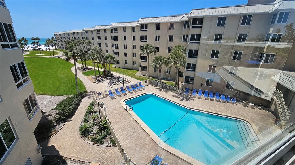 For Sale: $1,299,000 (2 beds, 2 baths, 1334 Square Feet)