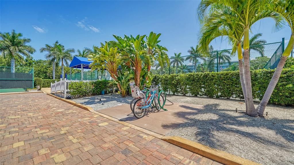 For Sale: $1,299,000 (2 beds, 2 baths, 1334 Square Feet)