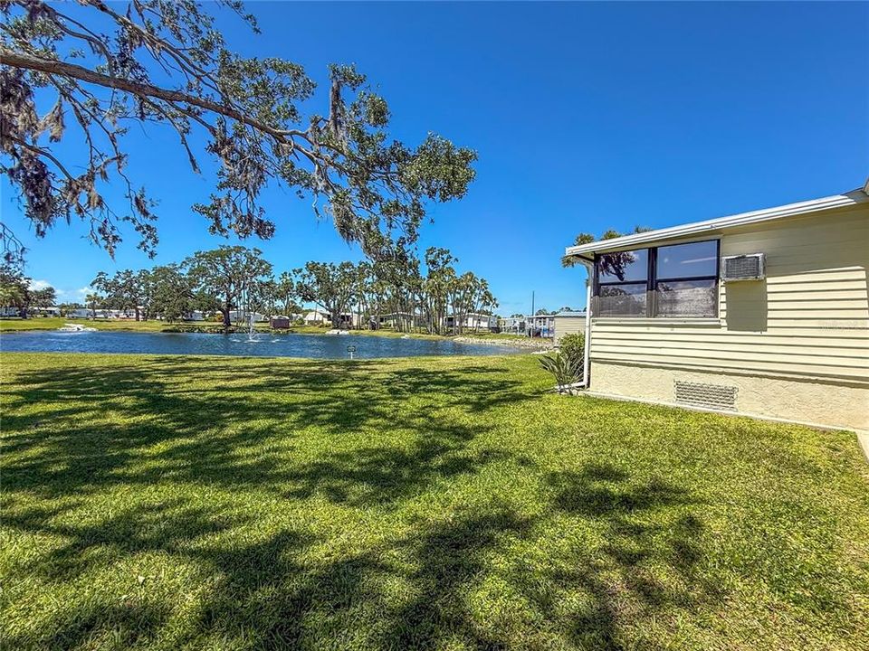 For Sale: $197,000 (2 beds, 2 baths, 1352 Square Feet)