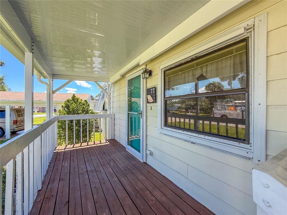 For Sale: $197,000 (2 beds, 2 baths, 1352 Square Feet)