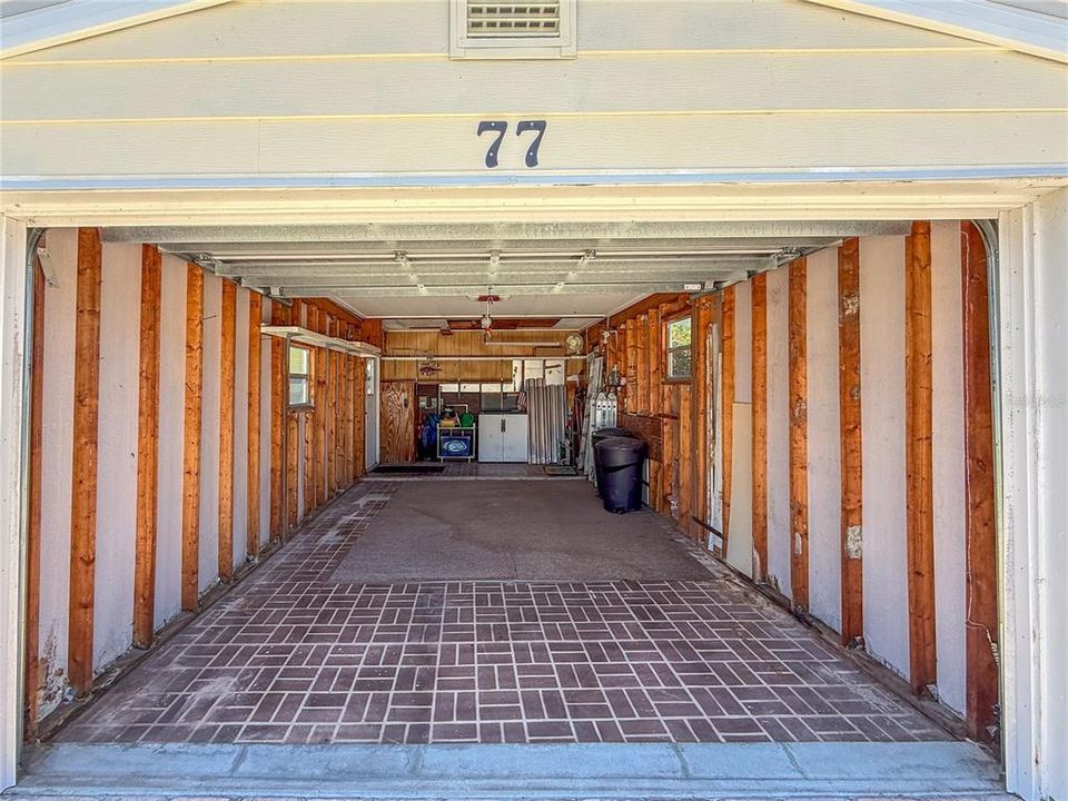 For Sale: $197,000 (2 beds, 2 baths, 1352 Square Feet)