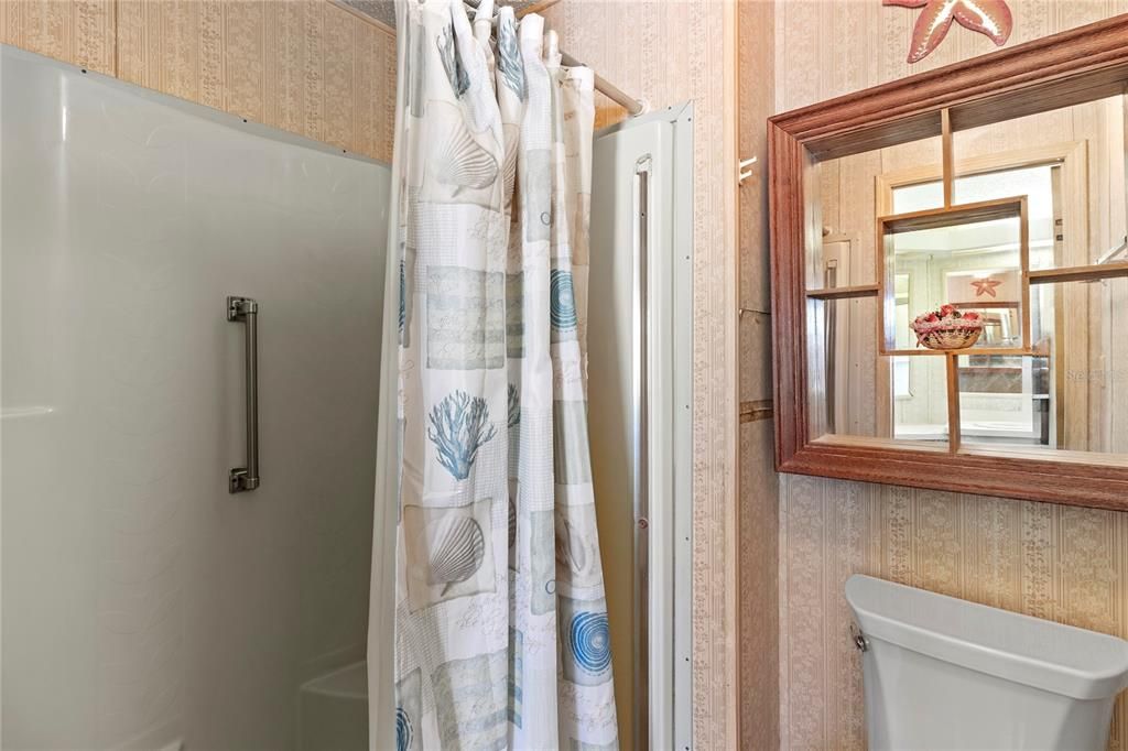 For Sale: $197,000 (2 beds, 2 baths, 1352 Square Feet)