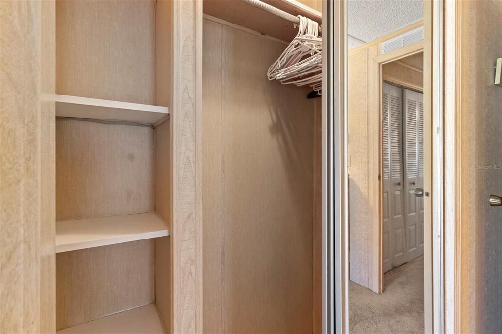 For Sale: $197,000 (2 beds, 2 baths, 1352 Square Feet)