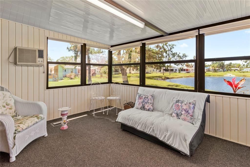 For Sale: $197,000 (2 beds, 2 baths, 1352 Square Feet)