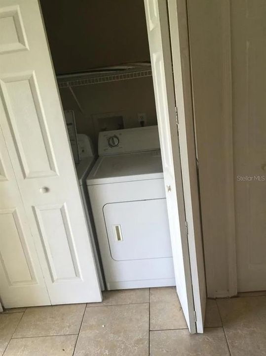 待售: $230,000 (2 贝兹, 2 浴室, 1110 平方英尺)