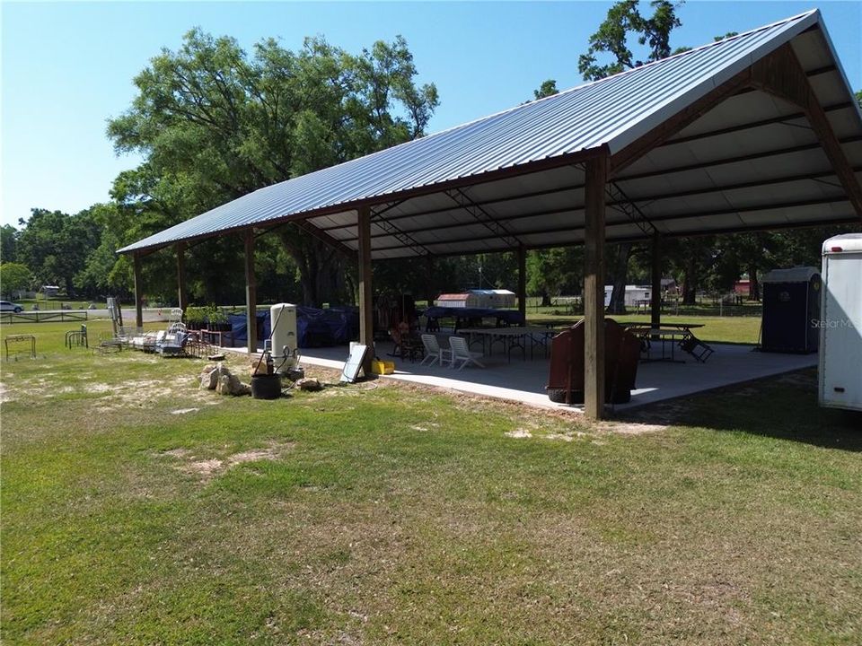 На продажу: $350,000 (5.00 acres)