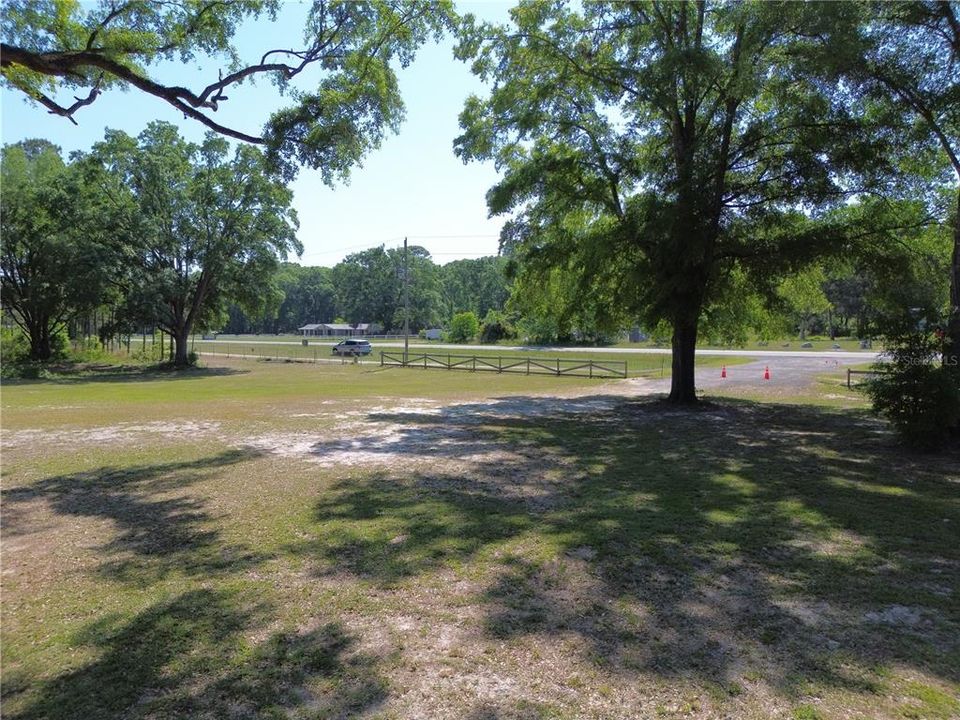 На продажу: $350,000 (5.00 acres)