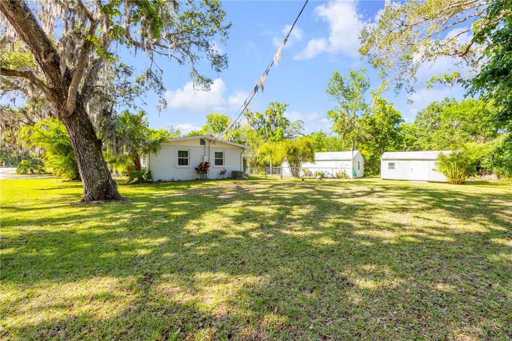 For Sale: $275,000 (2 beds, 1 baths, 1461 Square Feet)