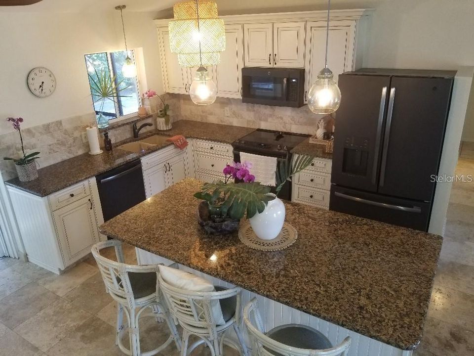 В аренду: $3,000 (3 спален, 3 ванн, 1900 Квадратных фут)