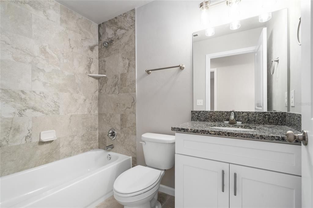 For Sale: $279,000 (3 beds, 2 baths, 1404 Square Feet)