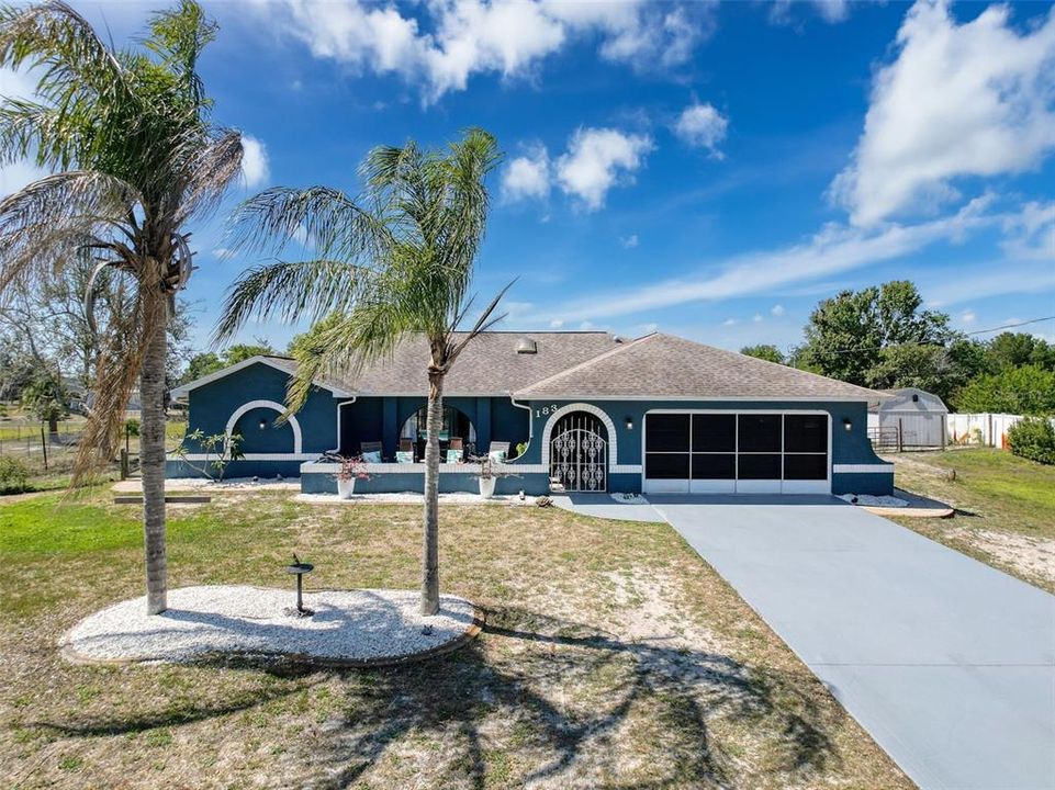 Recently Sold: $379,900 (3 beds, 2 baths, 1798 Square Feet)