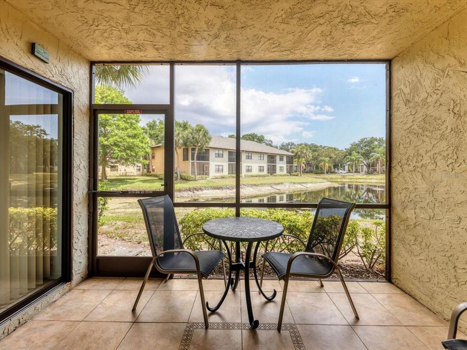 For Sale: $279,900 (2 beds, 2 baths, 1174 Square Feet)