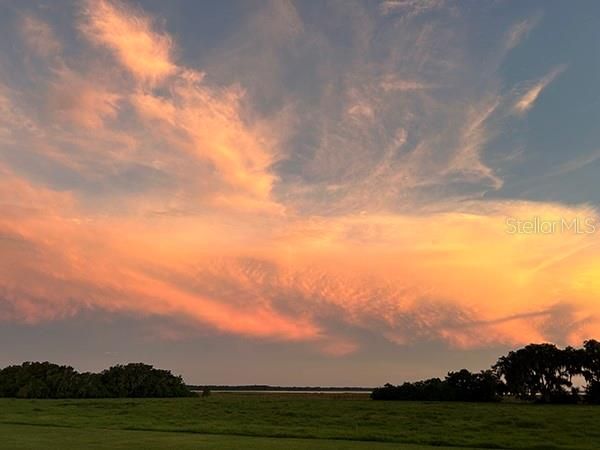 En Venta: $3,785,500 (11.30 acres)