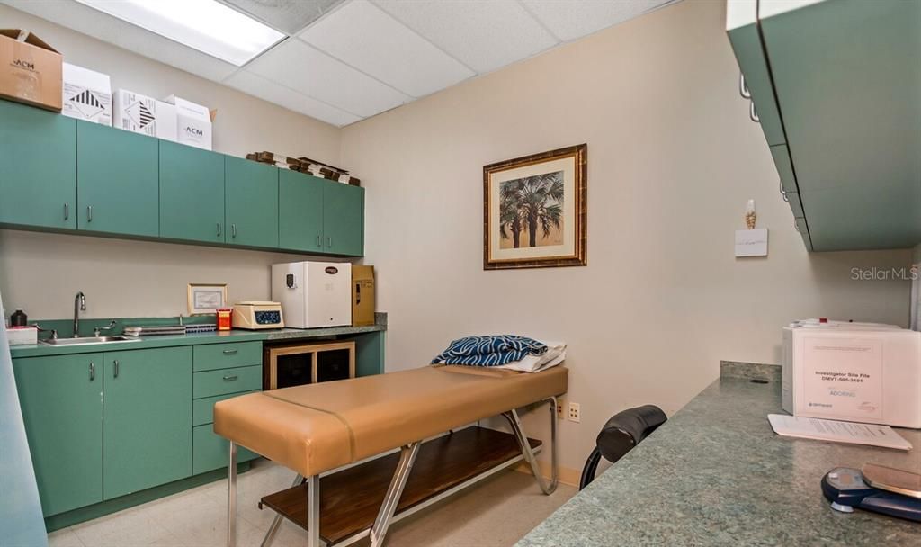 待售: $1,800,000 (0 贝兹, 0 浴室, 7490 平方英尺)