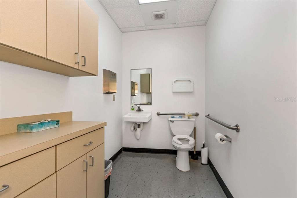 待售: $1,800,000 (0 贝兹, 0 浴室, 7490 平方英尺)