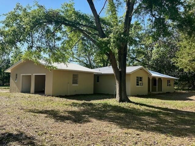 Vendido Recientemente: $219,000 (3 camas, 3 baños, 2252 Pies cuadrados)