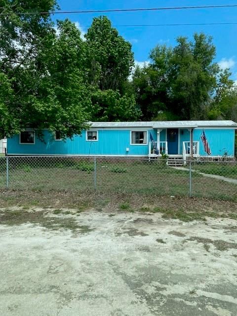 For Sale: $95,000 (3 beds, 1 baths, 1386 Square Feet)