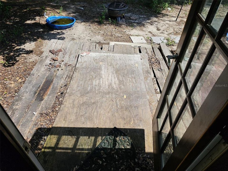 For Sale: $95,000 (3 beds, 1 baths, 1386 Square Feet)