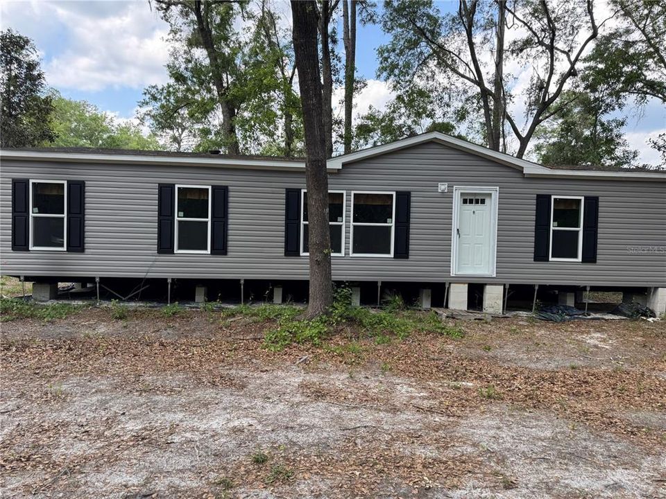 最近售出: $179,900 (3 贝兹, 2 浴室, 1352 平方英尺)