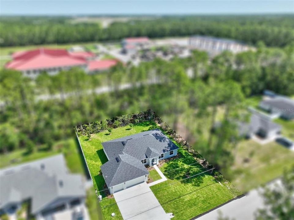 Activo con contrato: $424,900 (3 camas, 2 baños, 2208 Pies cuadrados)