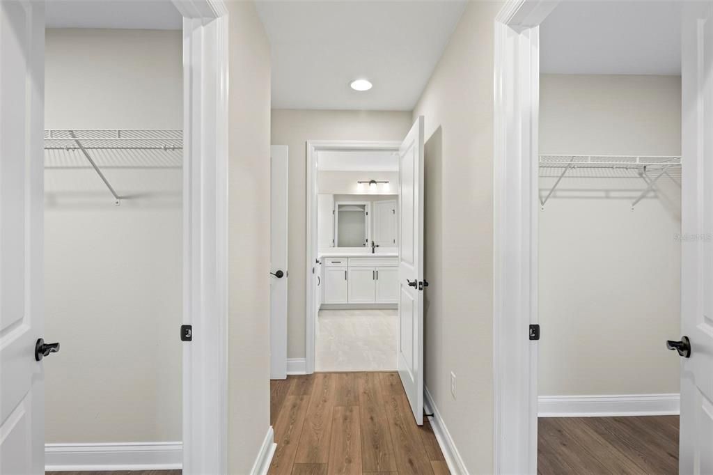 Activo con contrato: $424,900 (3 camas, 2 baños, 2208 Pies cuadrados)