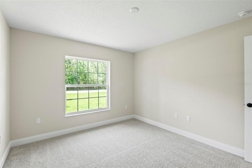 Activo con contrato: $424,900 (3 camas, 2 baños, 2208 Pies cuadrados)