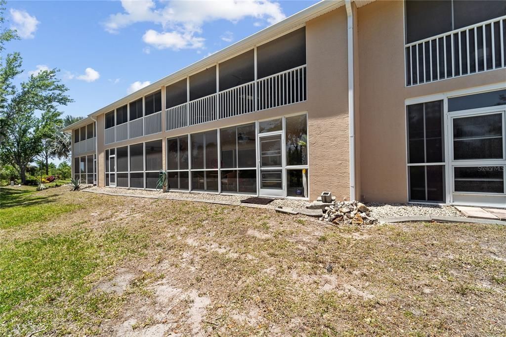 Active With Contract: $189,000 (2 beds, 2 baths, 1285 Square Feet)