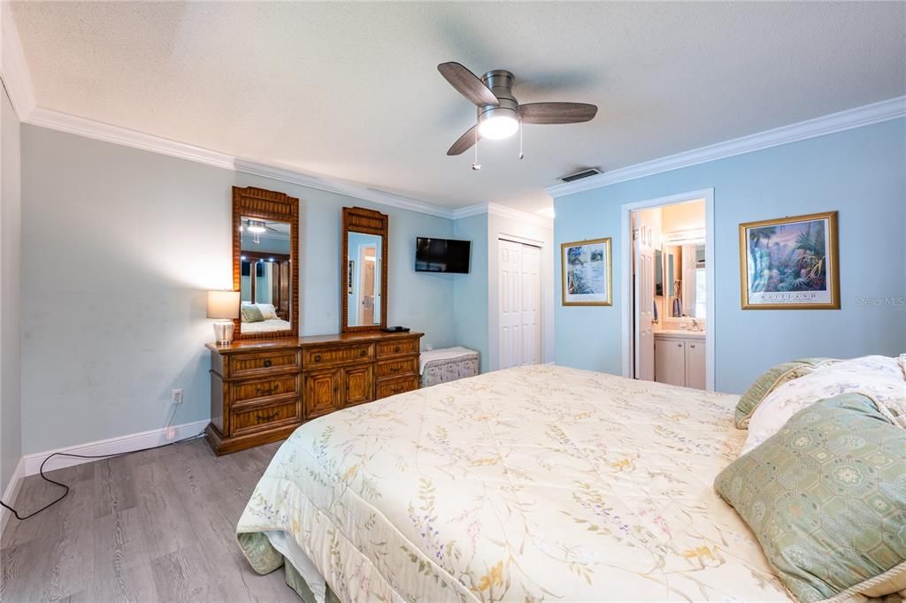 В аренду: $2,900 (2 спален, 2 ванн, 1248 Квадратных фут)