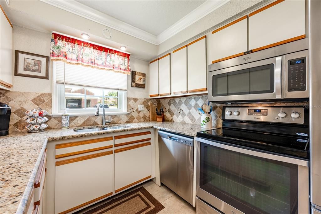 В аренду: $2,900 (2 спален, 2 ванн, 1248 Квадратных фут)