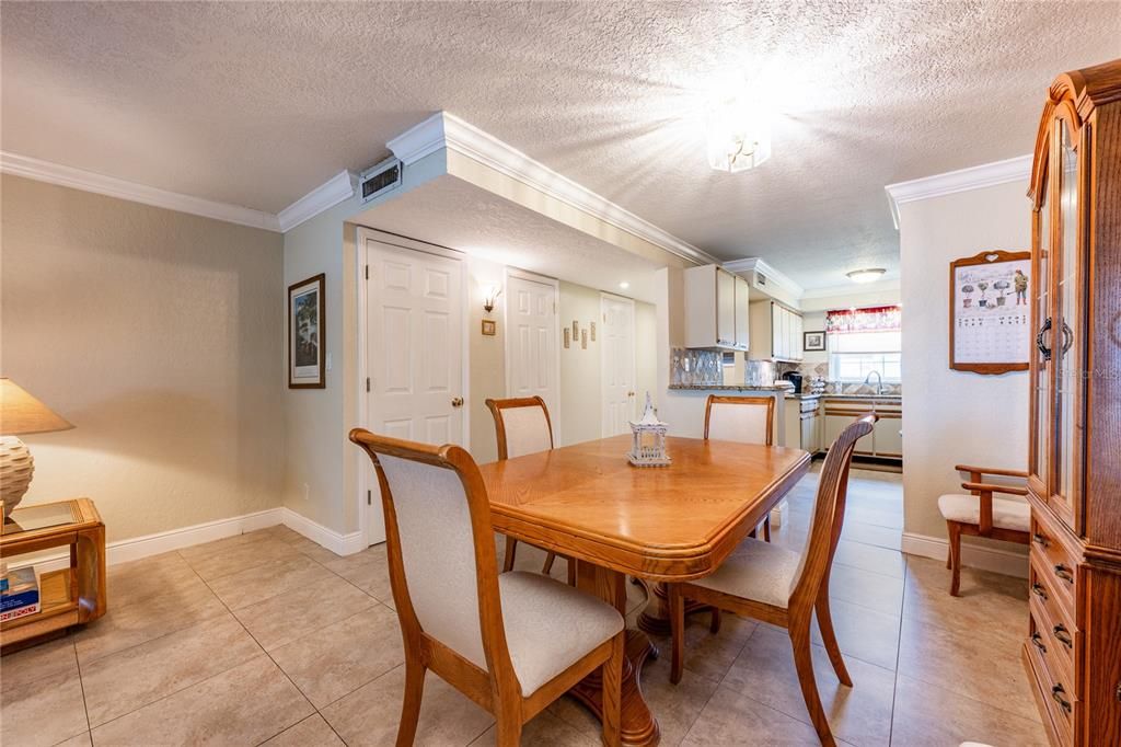 В аренду: $2,900 (2 спален, 2 ванн, 1248 Квадратных фут)