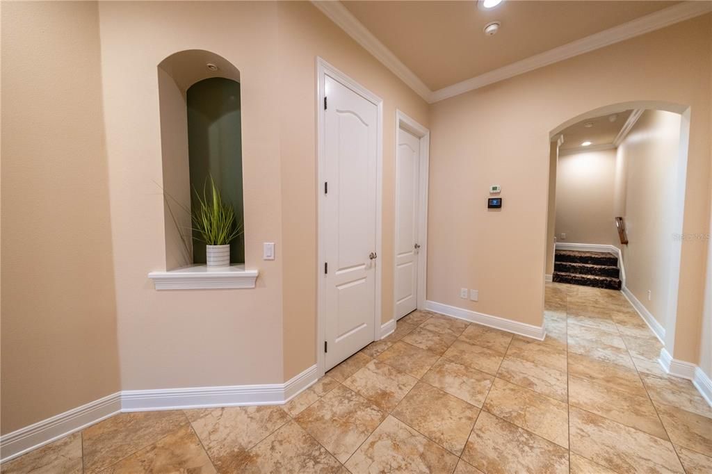 合同活跃: $1,450,000 (4 贝兹, 4 浴室, 4699 平方英尺)