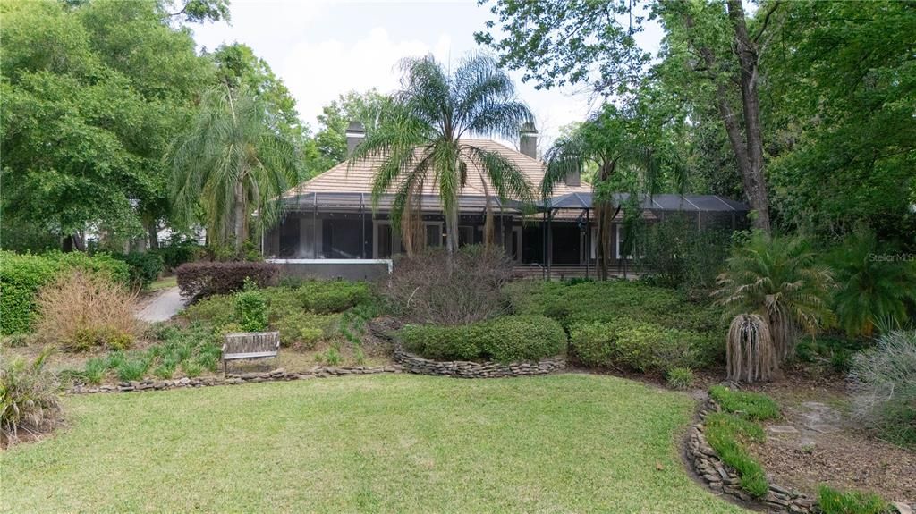 合同活跃: $1,450,000 (4 贝兹, 4 浴室, 4699 平方英尺)