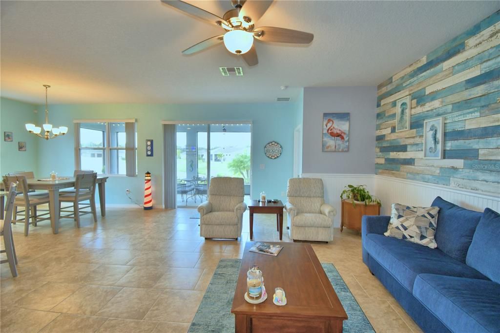 Active With Contract: $349,900 (3 beds, 2 baths, 1649 Square Feet)