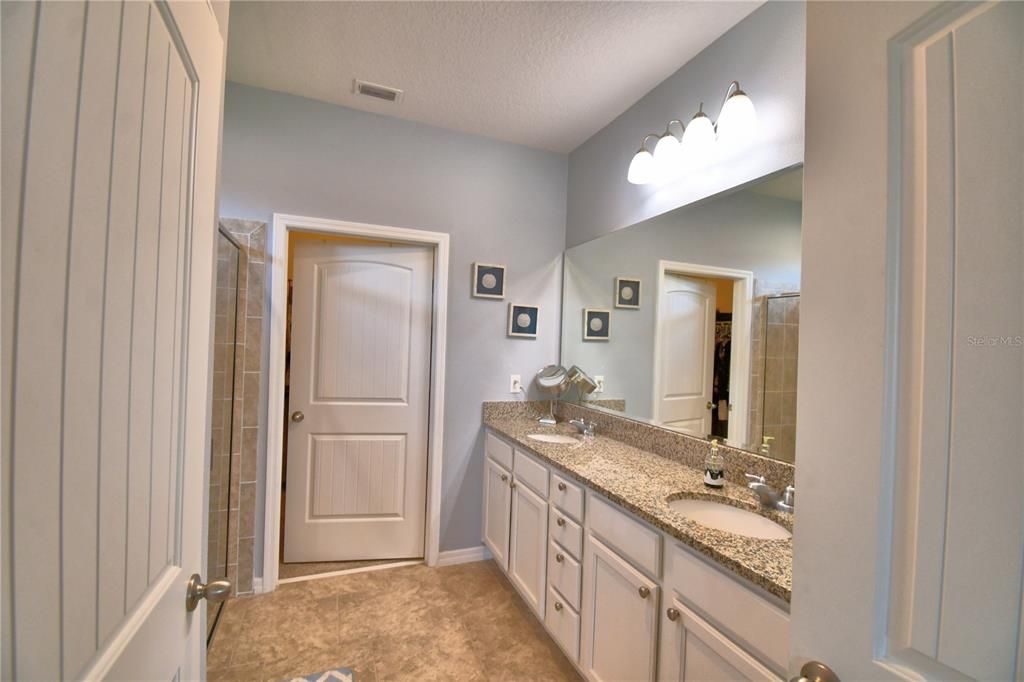 Active With Contract: $349,900 (3 beds, 2 baths, 1649 Square Feet)
