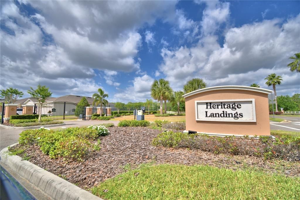 Active With Contract: $349,900 (3 beds, 2 baths, 1649 Square Feet)