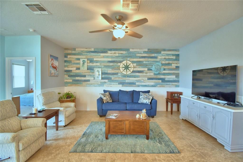 Active With Contract: $349,900 (3 beds, 2 baths, 1649 Square Feet)