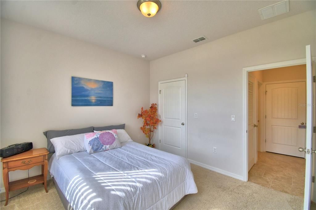 Active With Contract: $349,900 (3 beds, 2 baths, 1649 Square Feet)