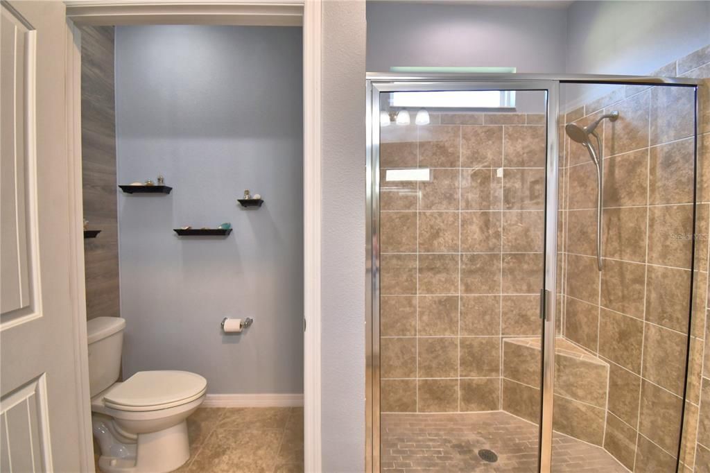 Active With Contract: $349,900 (3 beds, 2 baths, 1649 Square Feet)