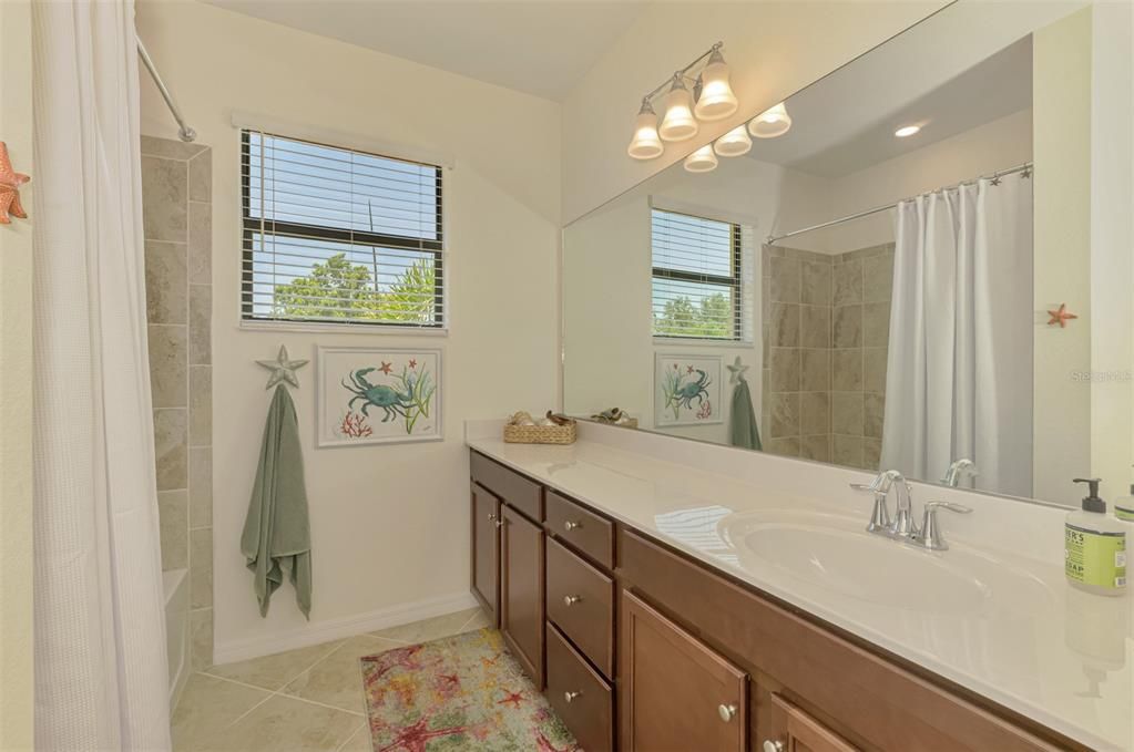 Active With Contract: $289,000 (3 beds, 2 baths, 1949 Square Feet)