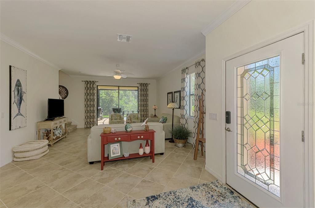 Active With Contract: $289,000 (3 beds, 2 baths, 1949 Square Feet)