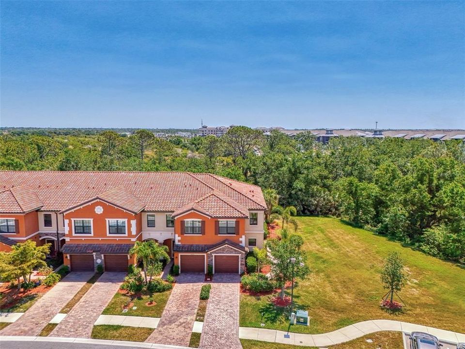 Active With Contract: $289,000 (3 beds, 2 baths, 1949 Square Feet)