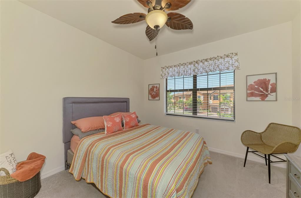 Active With Contract: $289,000 (3 beds, 2 baths, 1949 Square Feet)