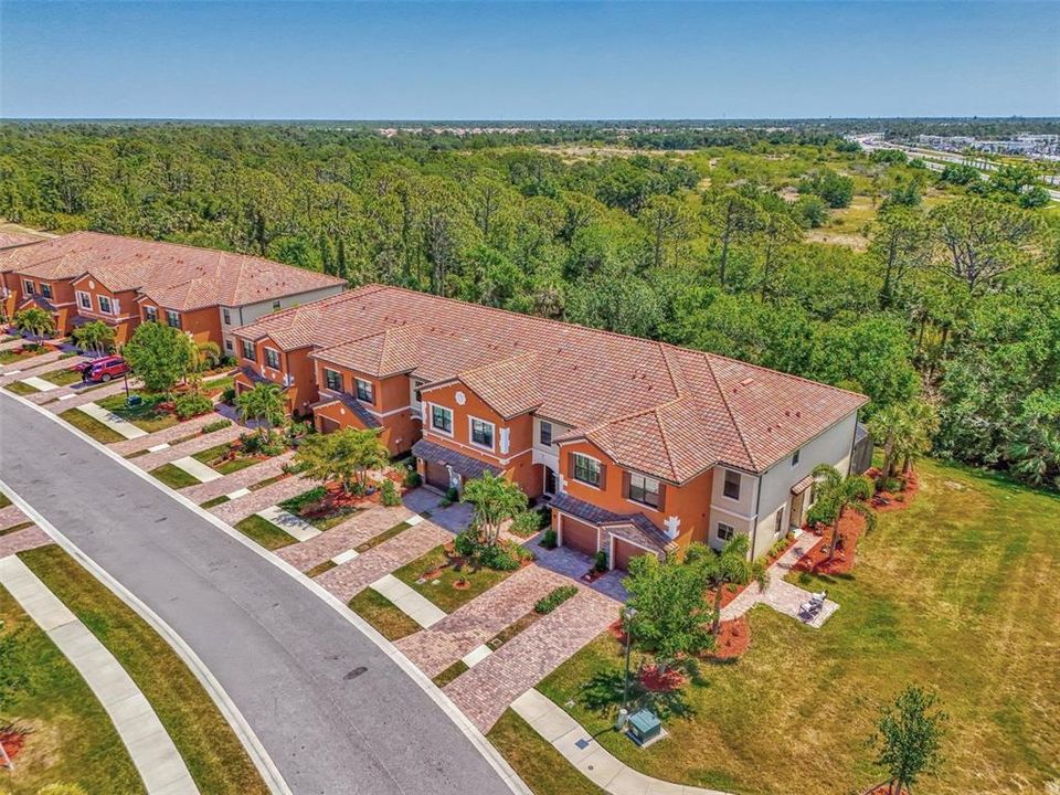 Active With Contract: $289,000 (3 beds, 2 baths, 1949 Square Feet)