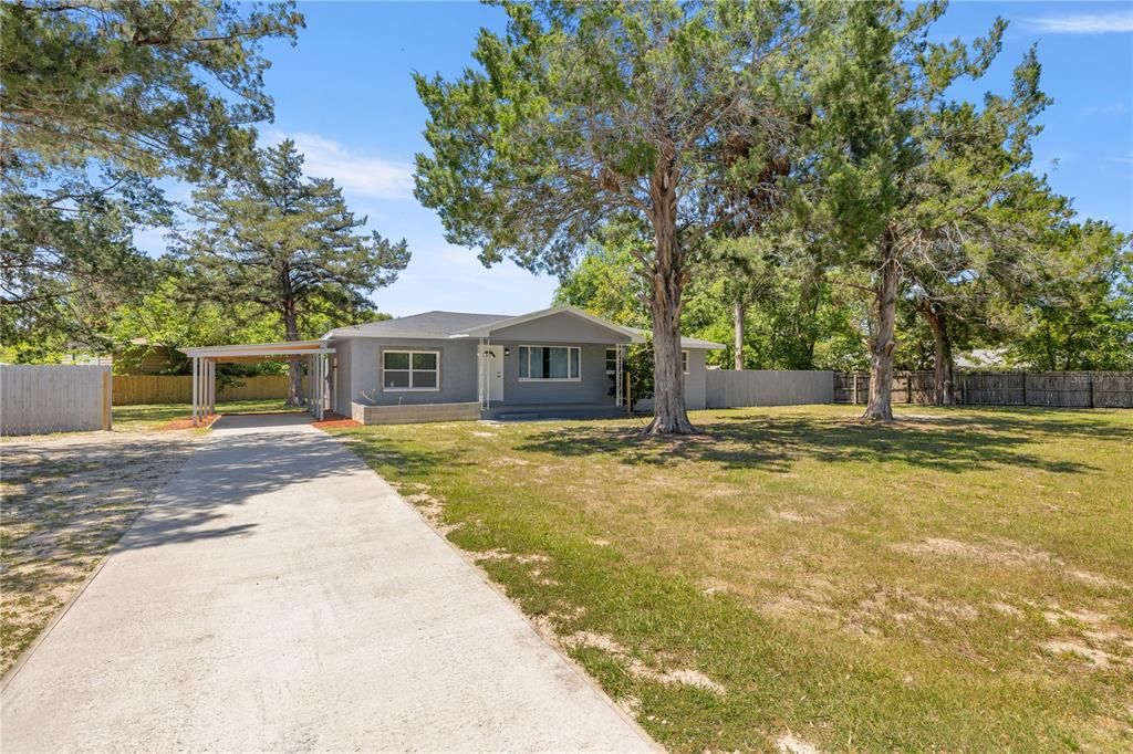 For Sale: $210,000 (3 beds, 1 baths, 1300 Square Feet)