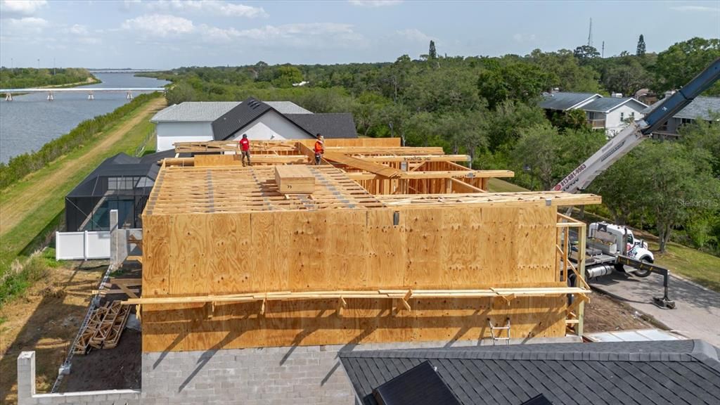 For Sale: $2,035,000 (5 beds, 4 baths, 3890 Square Feet)