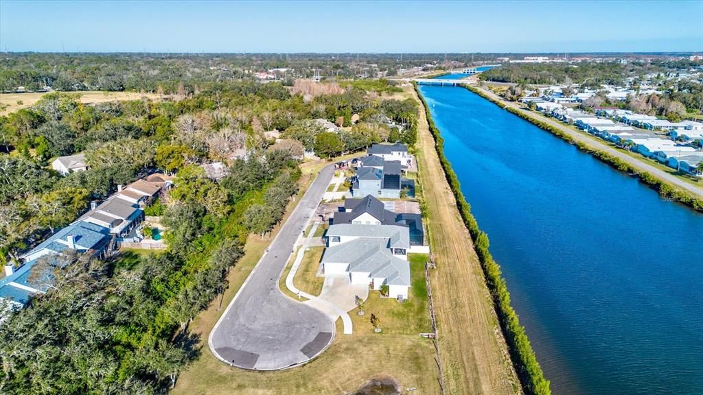 For Sale: $2,035,000 (5 beds, 4 baths, 3890 Square Feet)