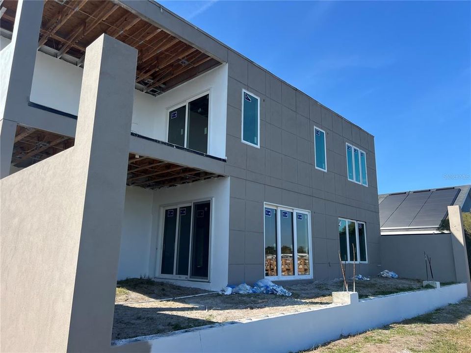 For Sale: $2,035,000 (5 beds, 4 baths, 3890 Square Feet)