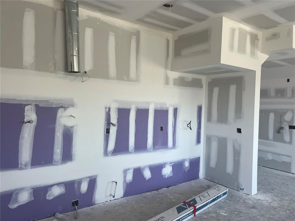 For Sale: $2,035,000 (5 beds, 4 baths, 3890 Square Feet)