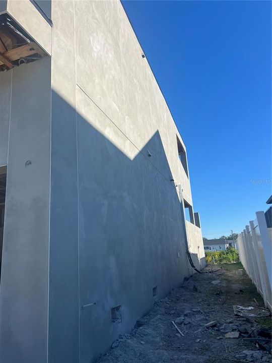 For Sale: $2,035,000 (5 beds, 4 baths, 3890 Square Feet)